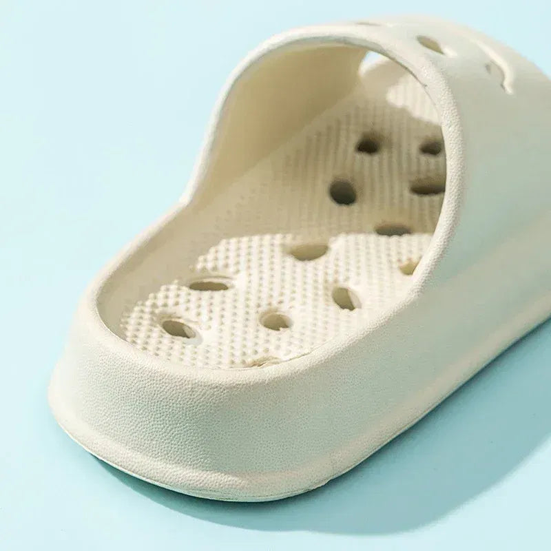 Color: Black, Shoe Size: 2.5 - Children Slippers Boys EVA Smiling Face Bathroom Slippers Summer 2-14 Years Old Girl Anti Slip Hollow Leaking Junior Footwear