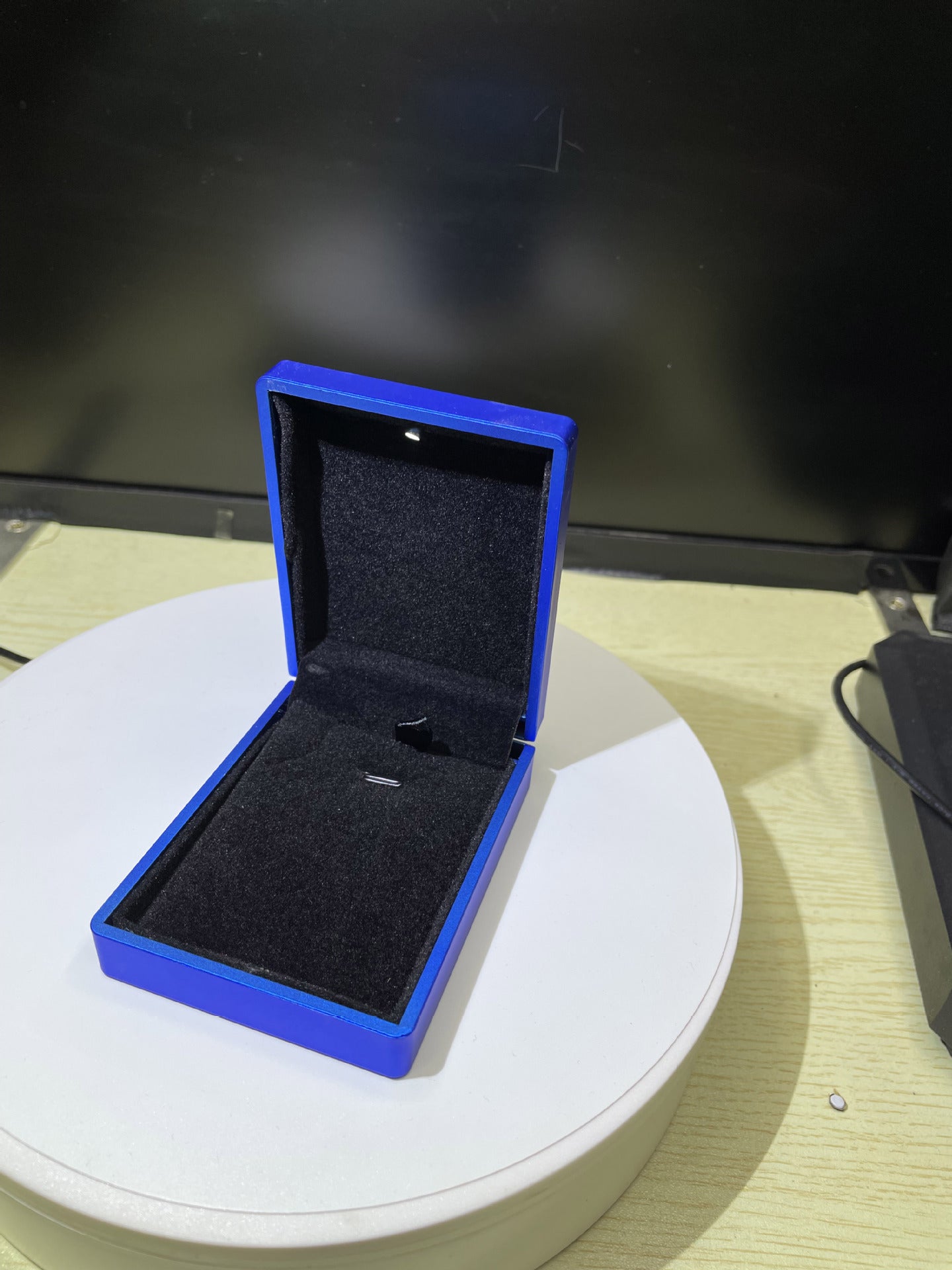 Packaging Box for Rings, Necklaces, Bracelets, and Flowers
